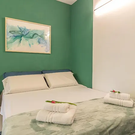 Style Shelter With Garden Near Downtown Апартаменты Болонья