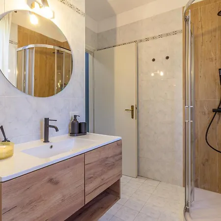 Style Shelter With Garden Near Downtown Апартаменты Болонья