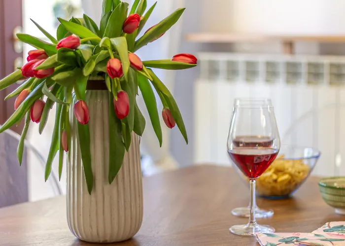Style Shelter With Garden Near Downtown Apartmán