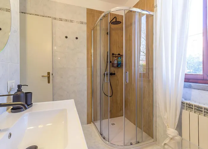 Style Shelter With Garden Near Downtown *