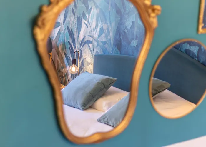 Style Shelter With Garden Near Downtown *