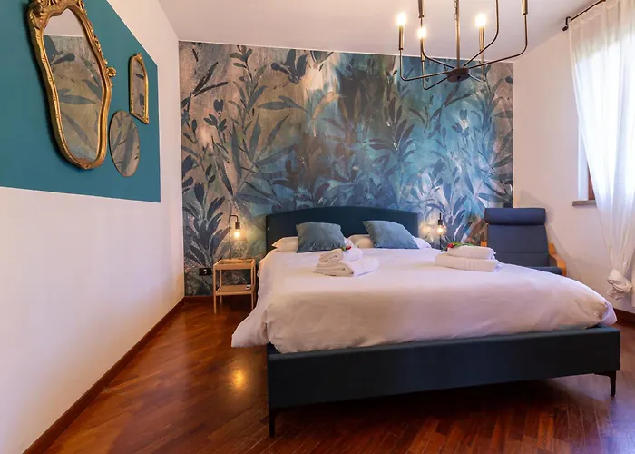 Style Shelter With Garden Near Downtown Apartmán *